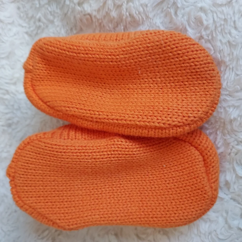 Carter's Halloween Orange pumpkin knit baby booties one size Fall Festive